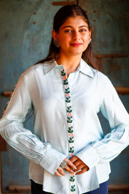 light blue shirt womens

