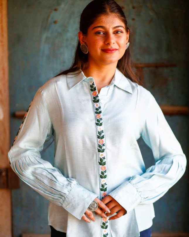 light blue shirt womens