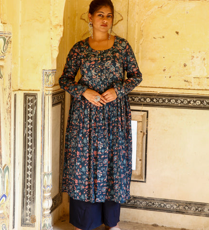 straight kurta for women​