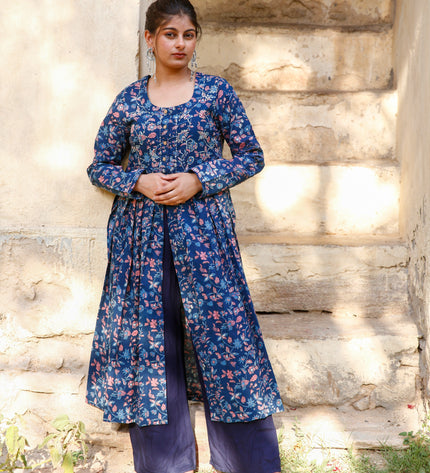 traditional kurta for women​