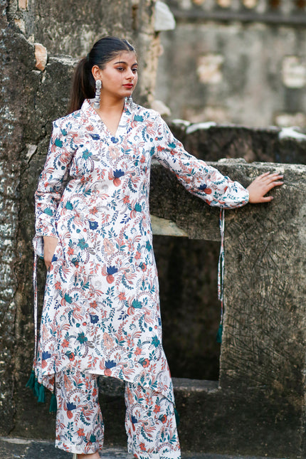 Elegant men's kurta pant set in cotton fabric, perfect for festive wear"