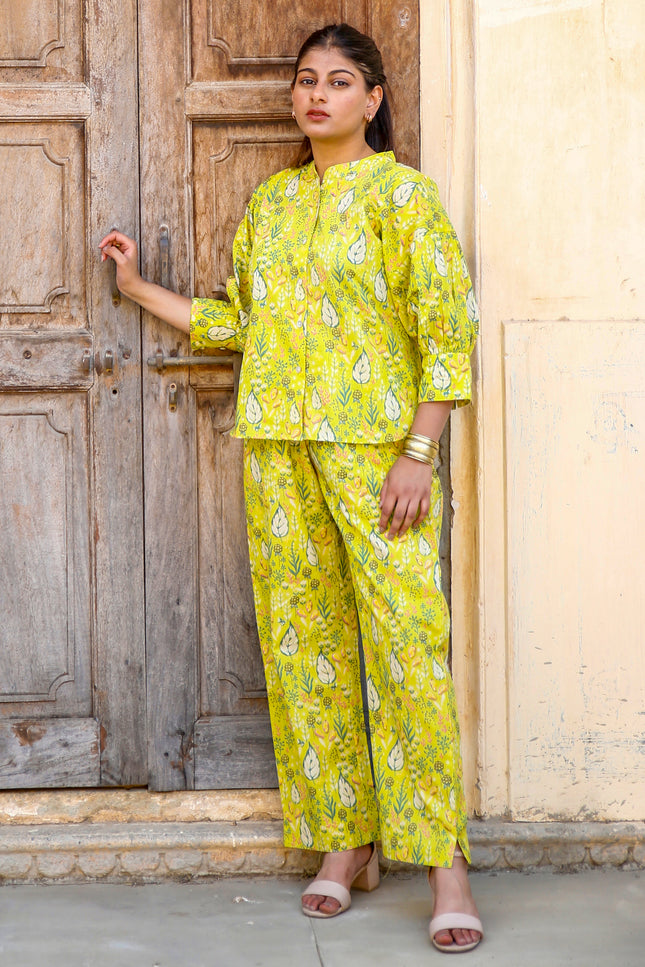 yellow co ord set​