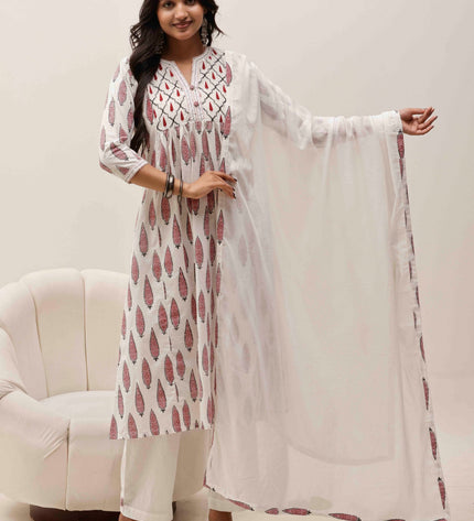 Off White Printed Kurta with Trousers With Dupatta